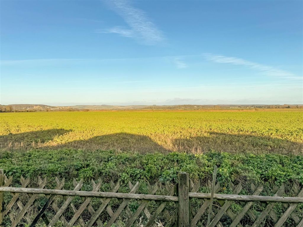 Property photo 2 of 17 Img_2149.Jpg