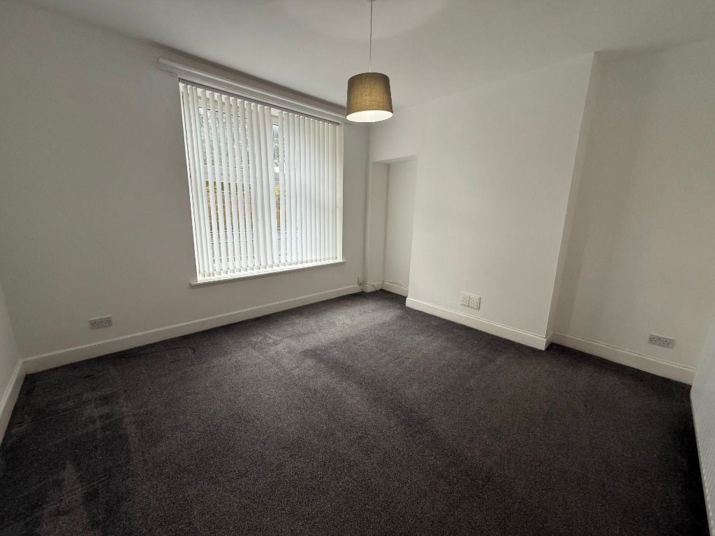 Property photo 3 of 8 Photo 3