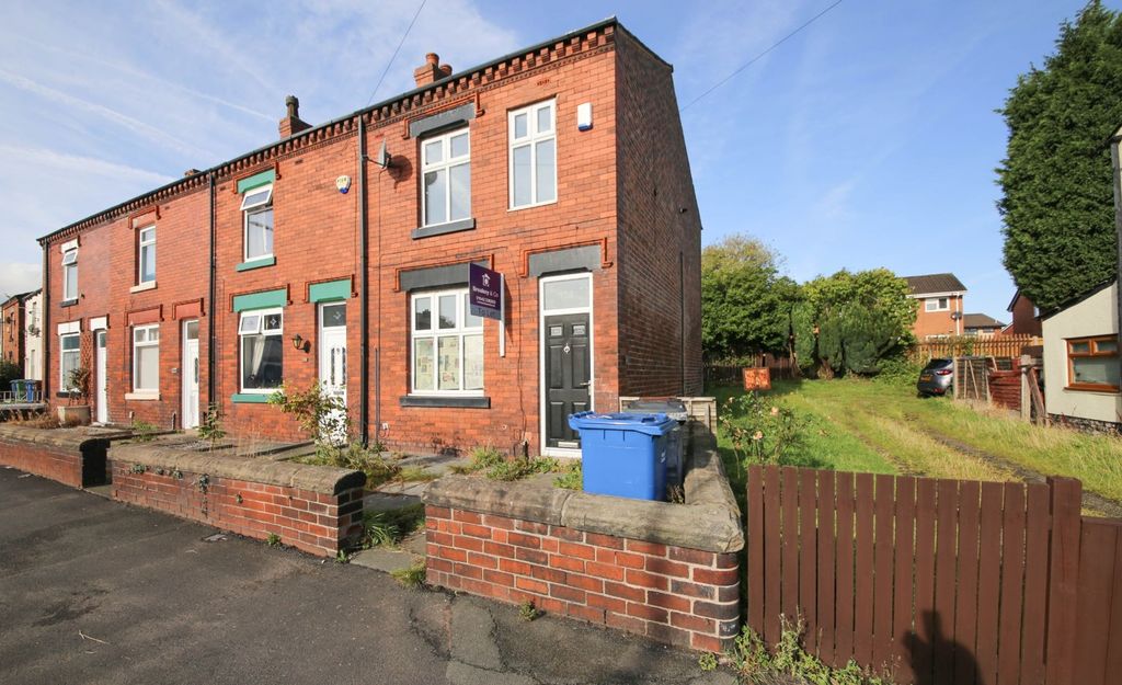 Property photo 1 of 12