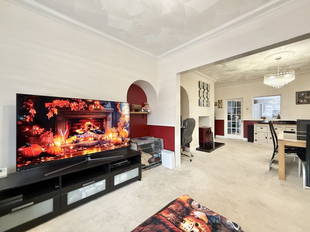 Property photo 2 of 17 Img_2328