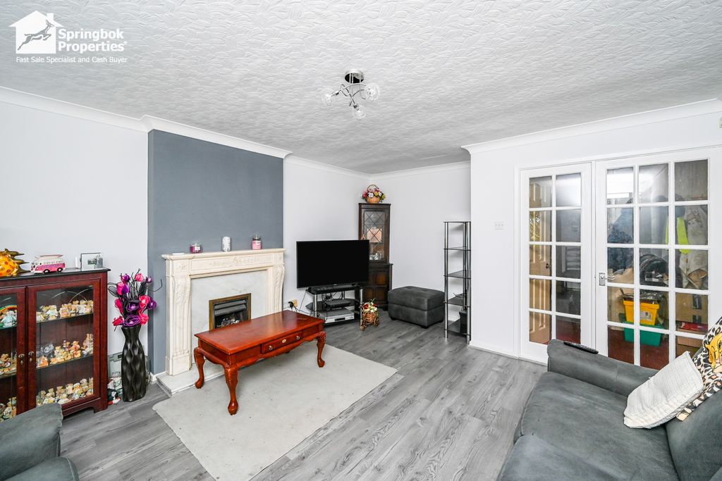 Property photo 3 of 18 Image 2