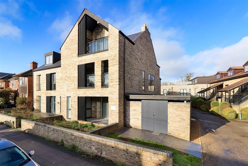 Property photo 1 of 15 Img (13).Jpg