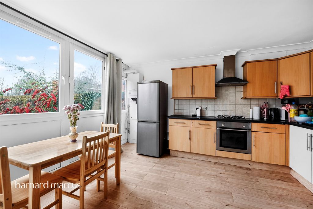 Property photo 1 of 11 Image