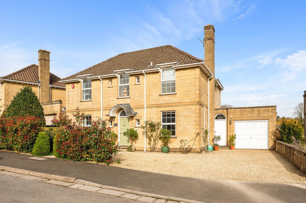 Property photo 1 of 27