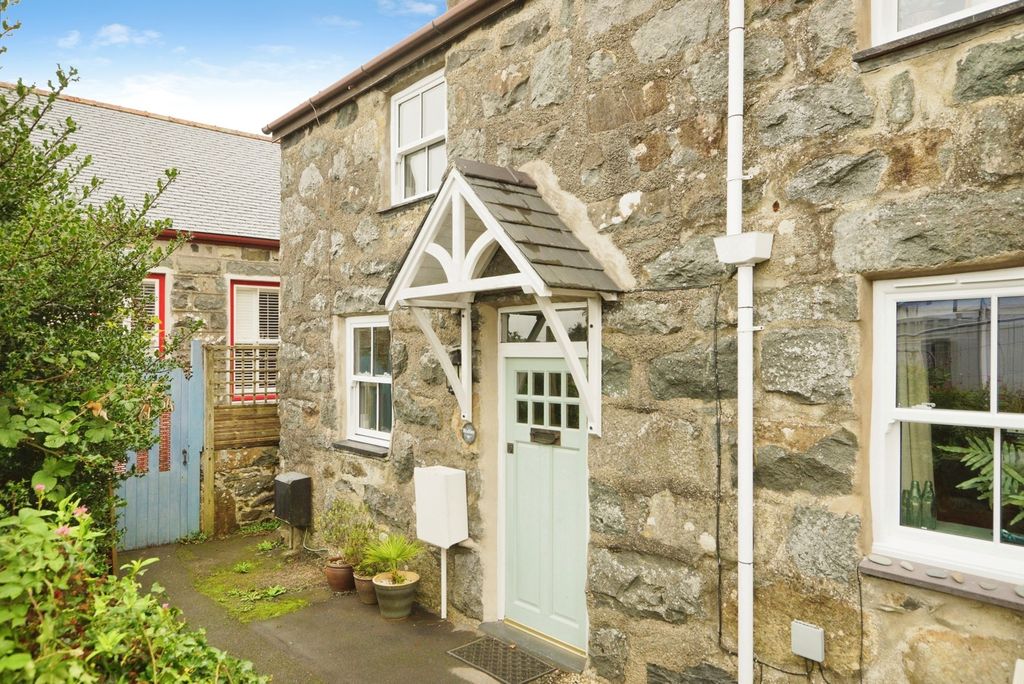 Property photo 1 of 16 Pbox-Img.Jpg