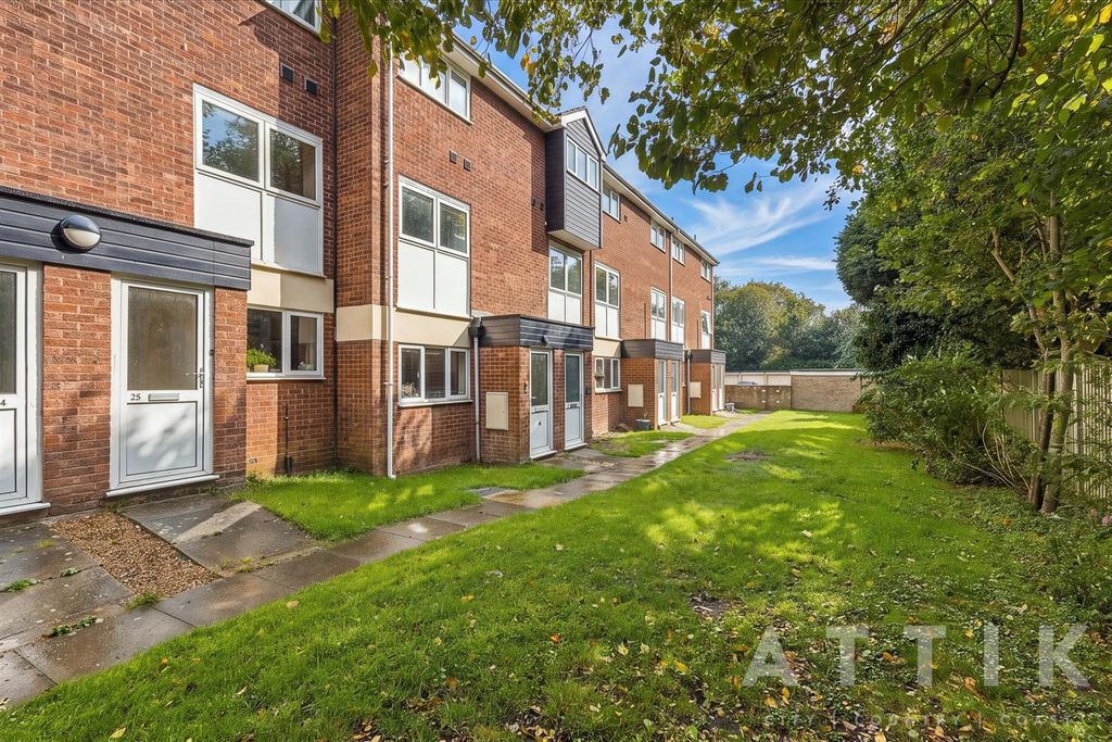 Property photo 1 of 22 Maltings_Close_020.Jpg