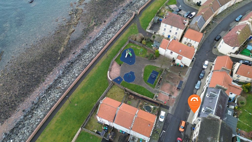 Property photo 2 of 29