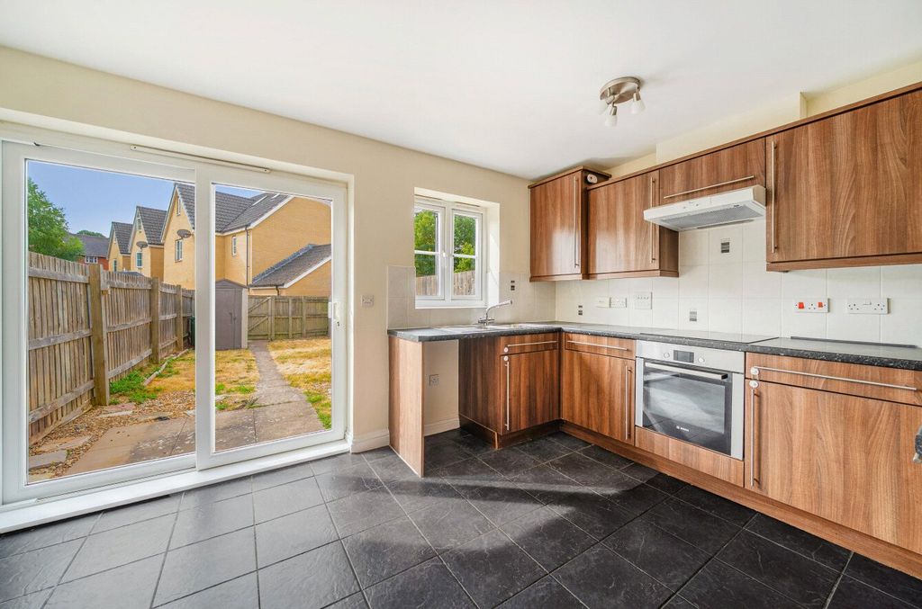 Property photo 3 of 22 Kitchen/Dining Room