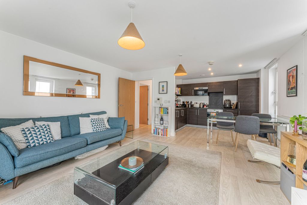 Property photo 3 of 16 Reception Room