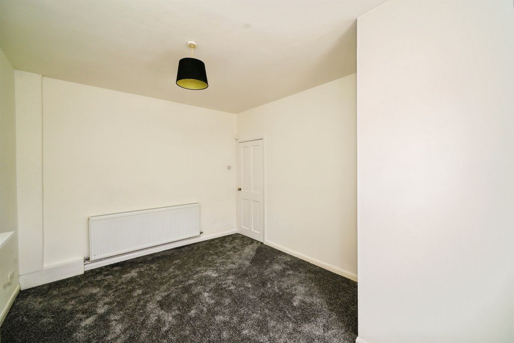 Property photo 3 of 18 Image