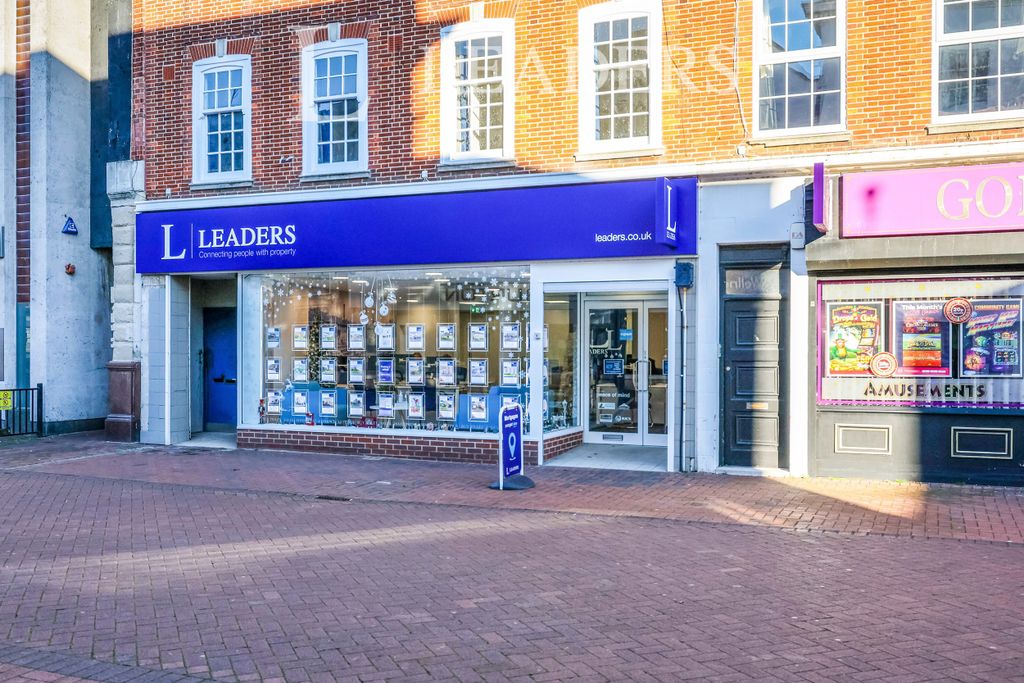 Property photo 2 of 10 86c1Db50-7853-Ec11-8