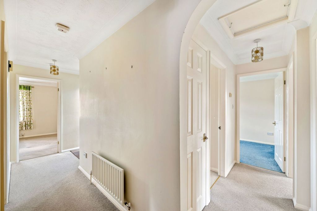 Property photo 3 of 27