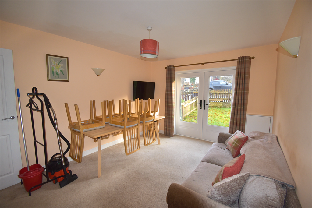 Property photo 3 of 11 Dining Room