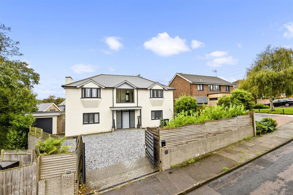 Property photo 1 of 23 Colebrook Road_17_030.Jpg