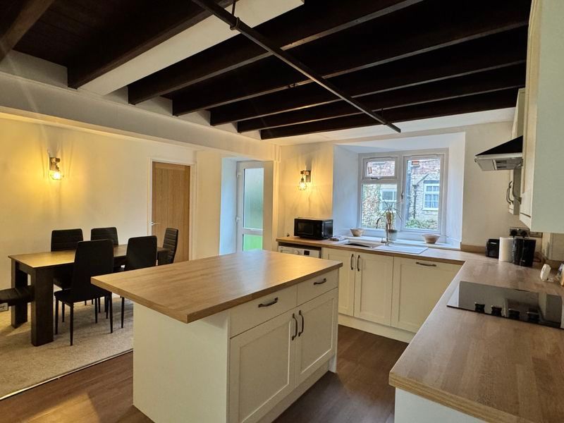 Property photo 2 of 14 Photo 5