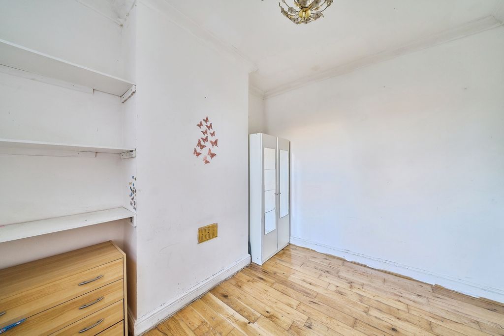 Property photo 3 of 18 Pbox-Img.Jpg