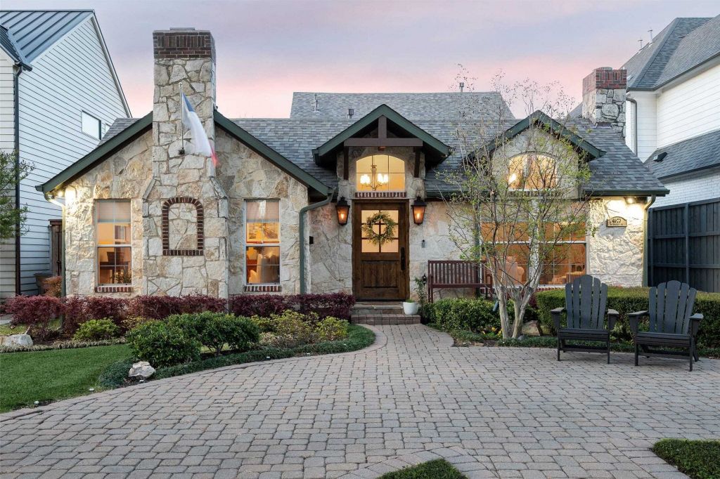 Property photo 1 of 28