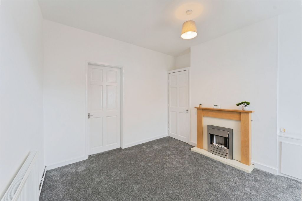 Property photo 3 of 16 Image