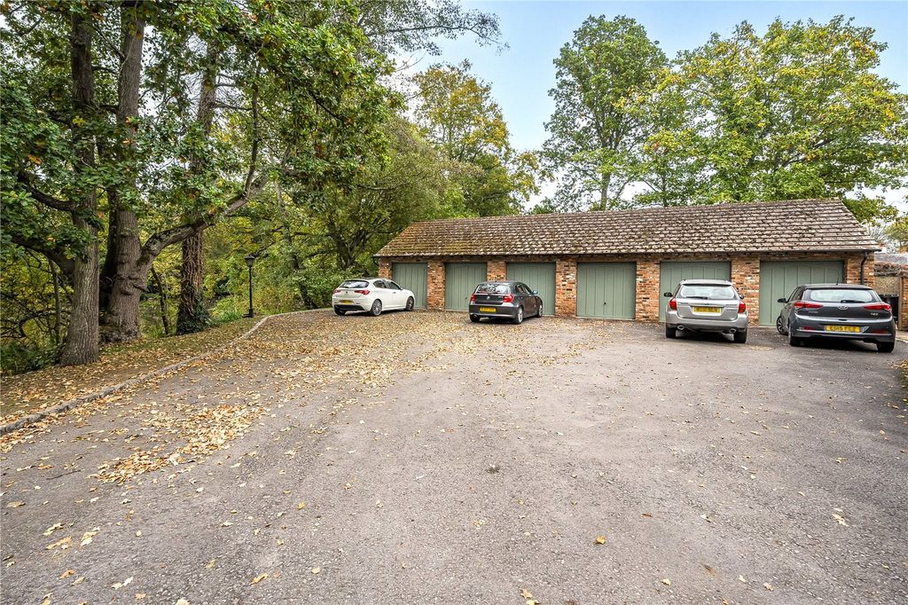 Additional image 20 of 2 bed flat for saleReading Road, Arborfield, Reading, Berkshire RG2