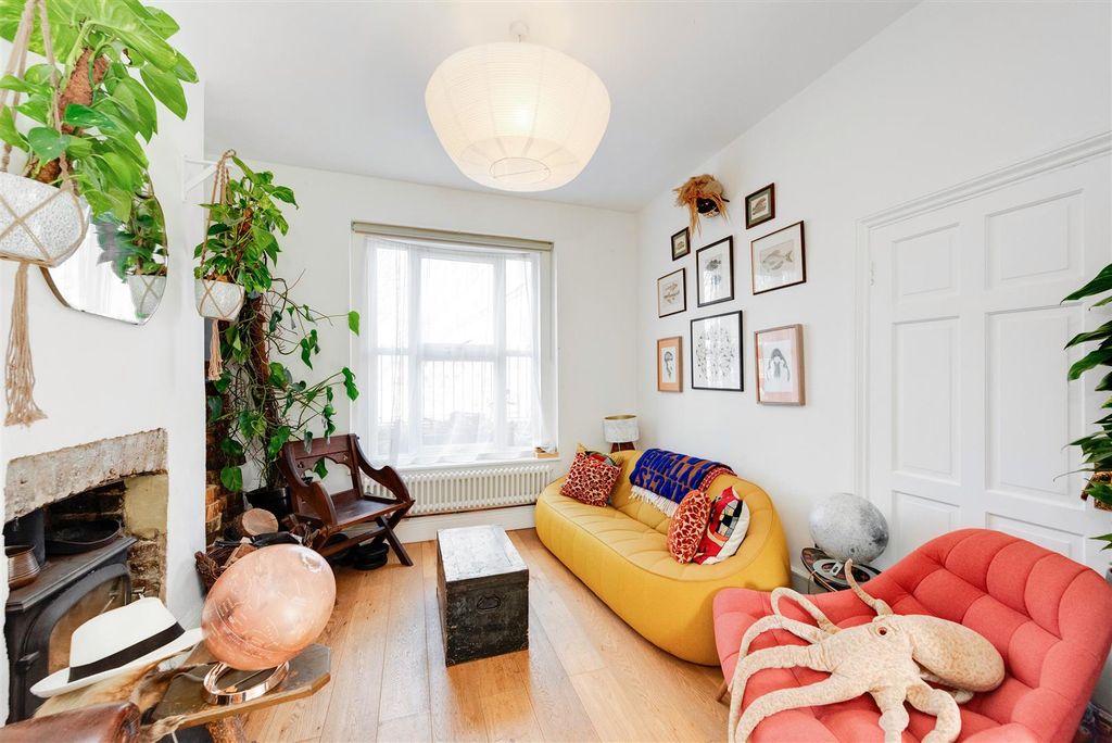 Property photo 2 of 15 54197 Hi Res (4).Jpg