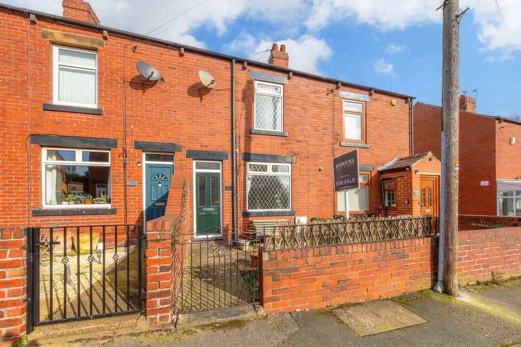 Property photo 1 of 16