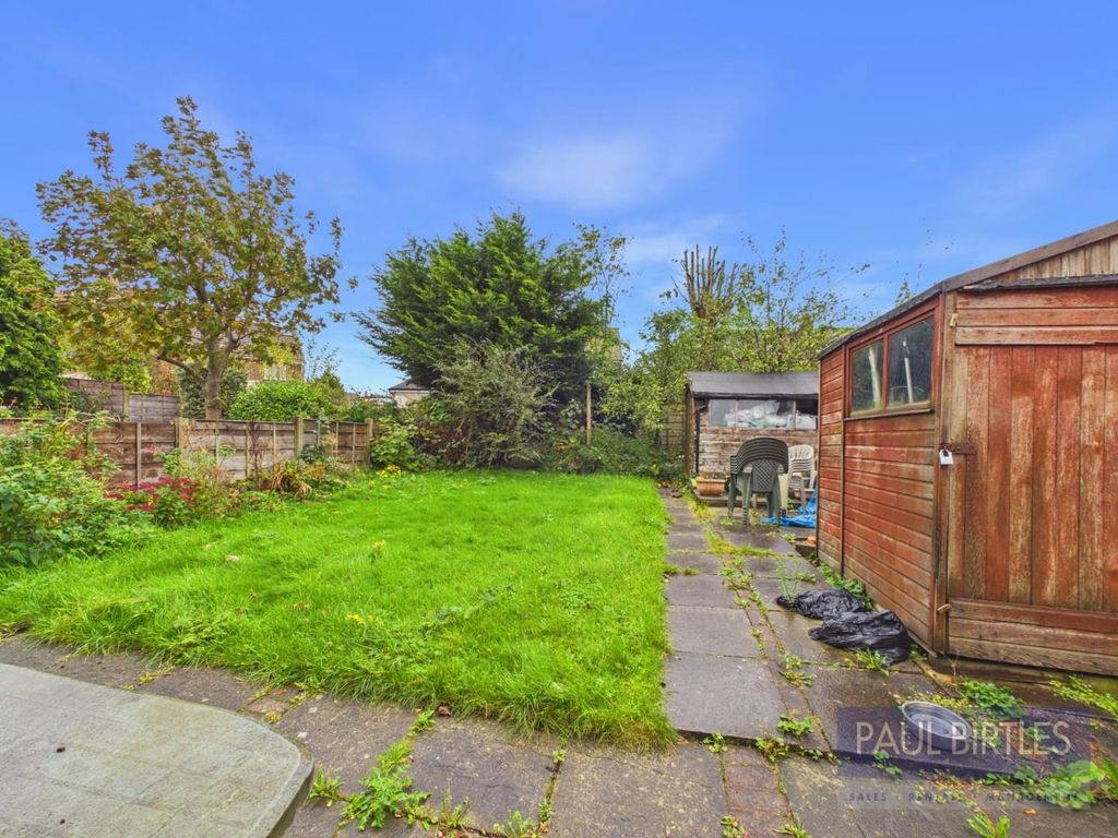 Property photo 2 of 13 Cam04378G0-Pr0443-Still013.Jpg
