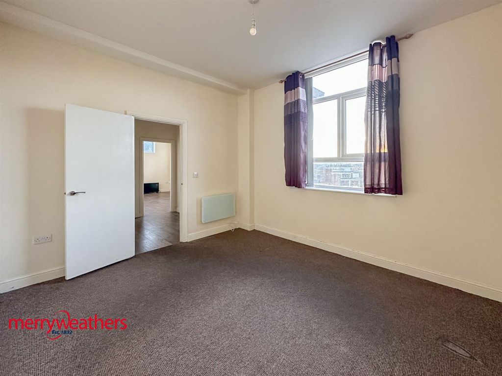 Property photo 3 of 7 Bedroom