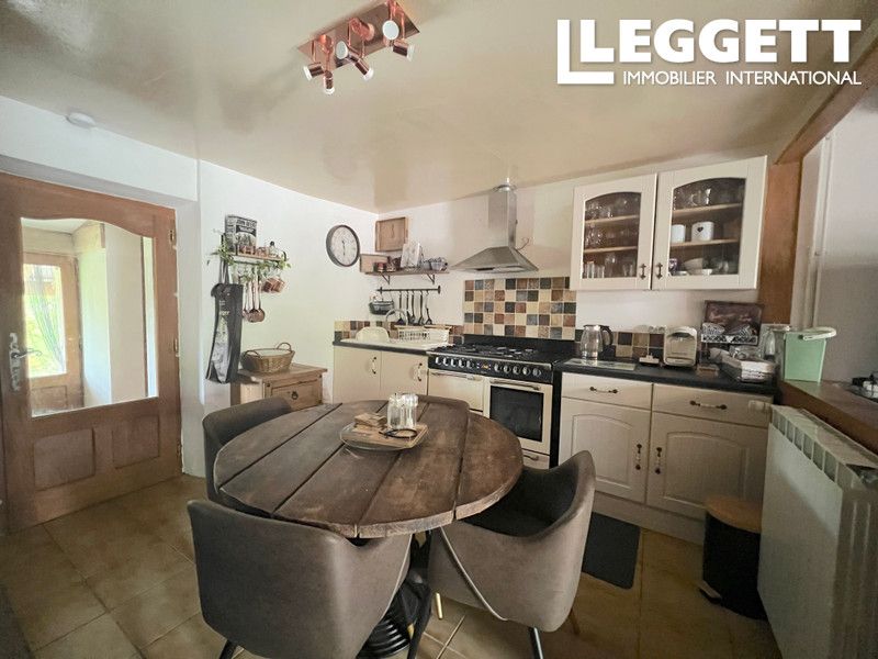 Property photo 3 of 10