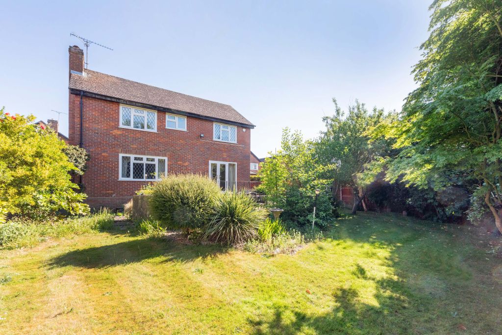 Property photo 2 of 13