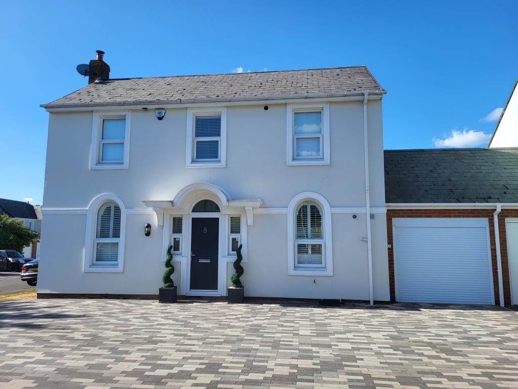 Property photo 1 of 12 Front Aspect