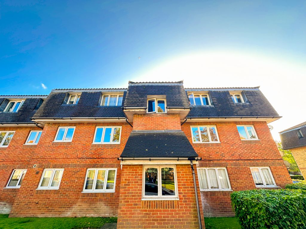 Property photo 2 of 10