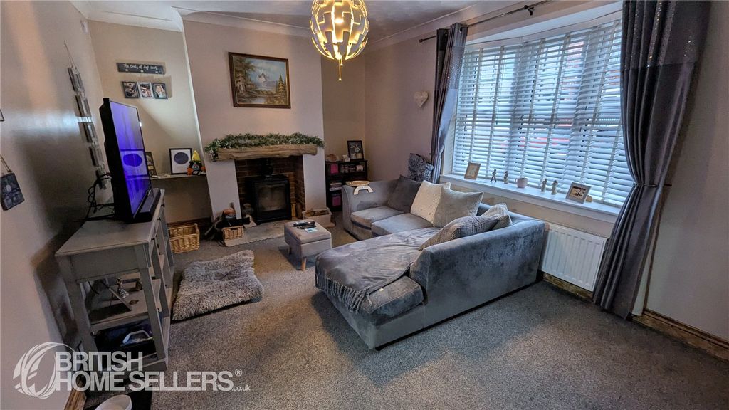 Property photo 3 of 17 Picture No. 16