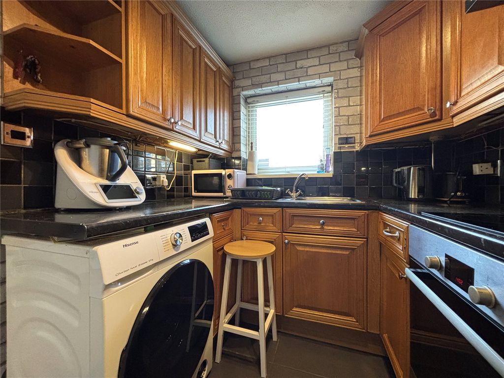 Property photo 2 of 11 Picture No. 22