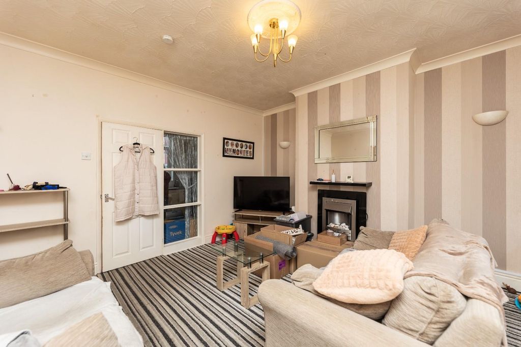 Property photo 3 of 10 5C5A3258.Jpg