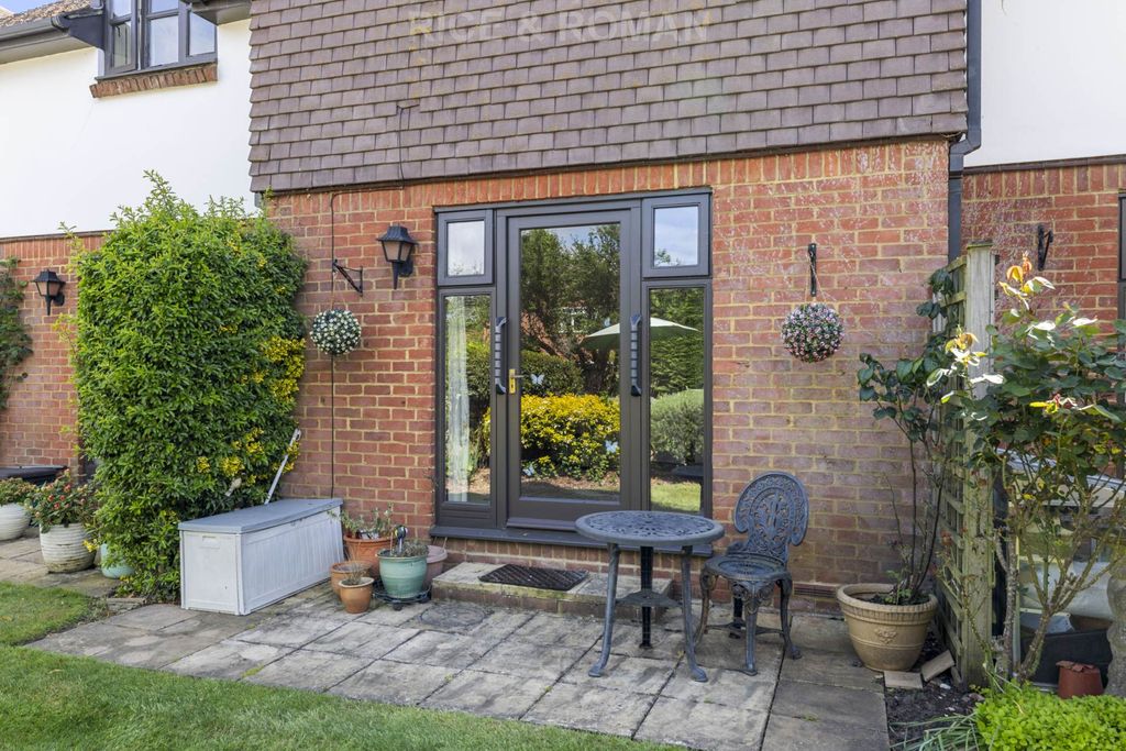 Property photo 3 of 18