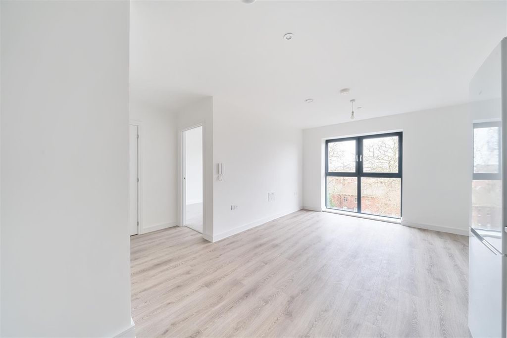 Property photo 1 of 13 1083224 (5).Jpg