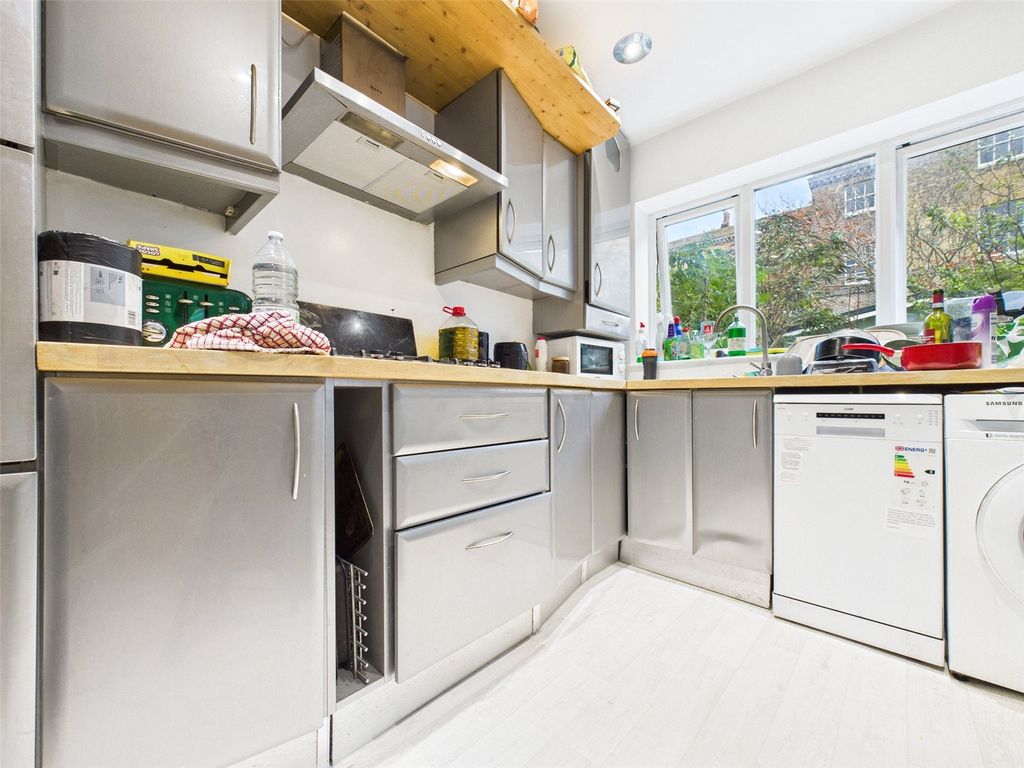 Property photo 1 of 25 Kitchen