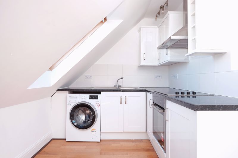 Property photo 3 of 7 Kitchen