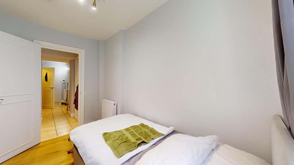 Property photo 2 of 13 66c4694A793F54Ceea44Bb14_Ae79942F08d9B2Ceb41E0Bbdc
