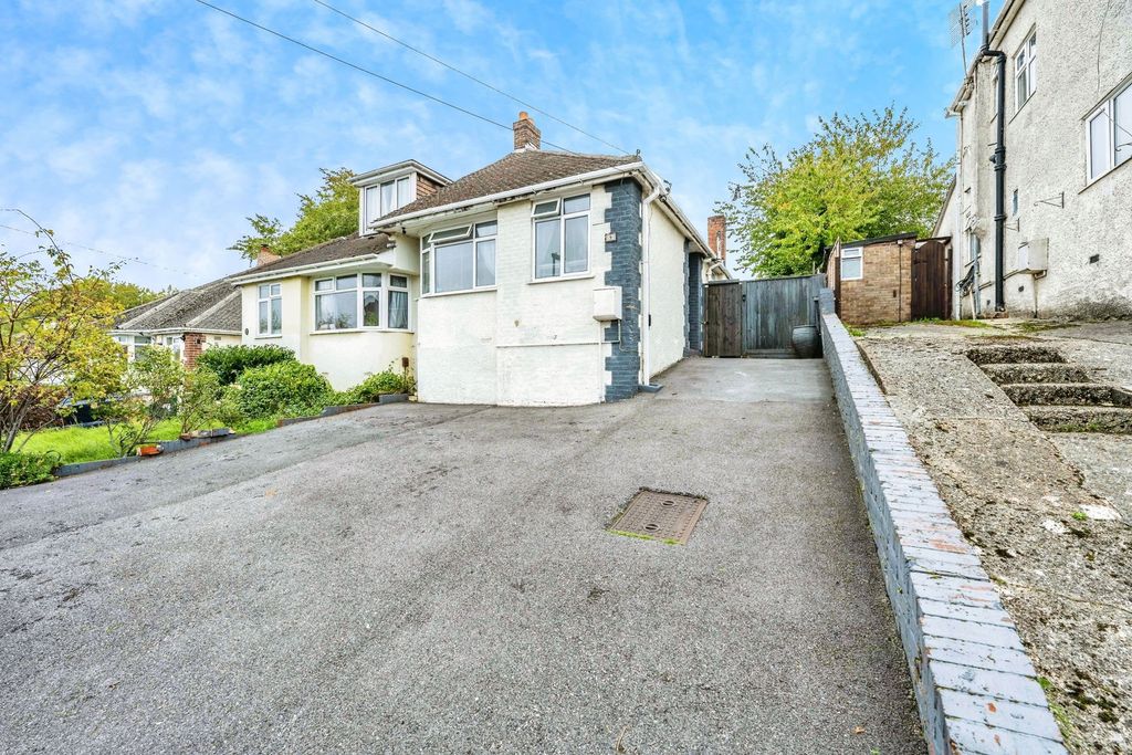 Property photo 1 of 27