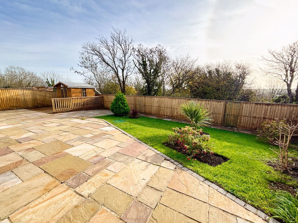 Property photo 2 of 18 Photo 16