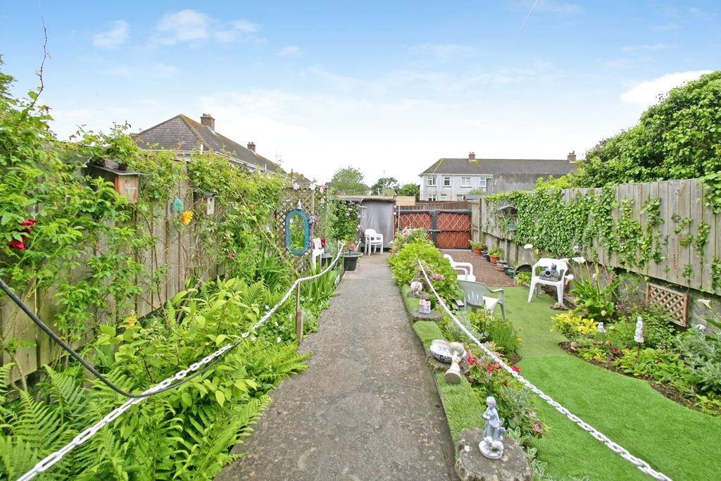 Property photo 2 of 21 Pbox-Img.Jpg