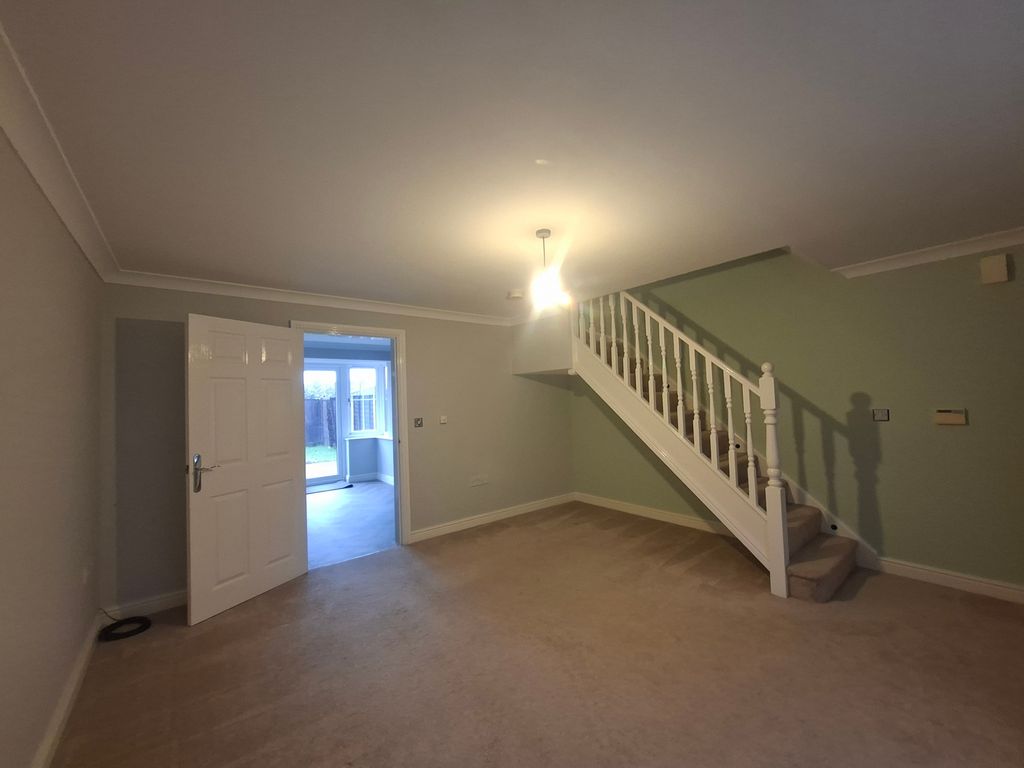 Property photo 2 of 13 Image