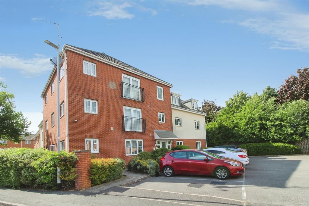 Property photo 1 of 7