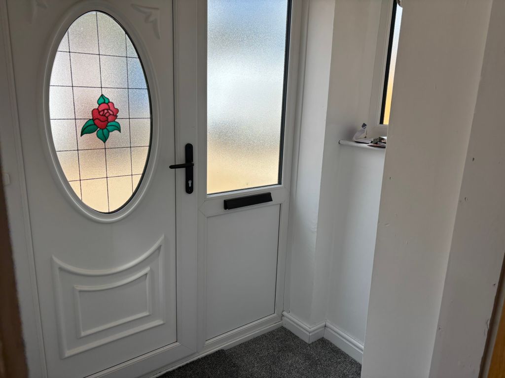 Property photo 2 of 15 Entrance Lobby