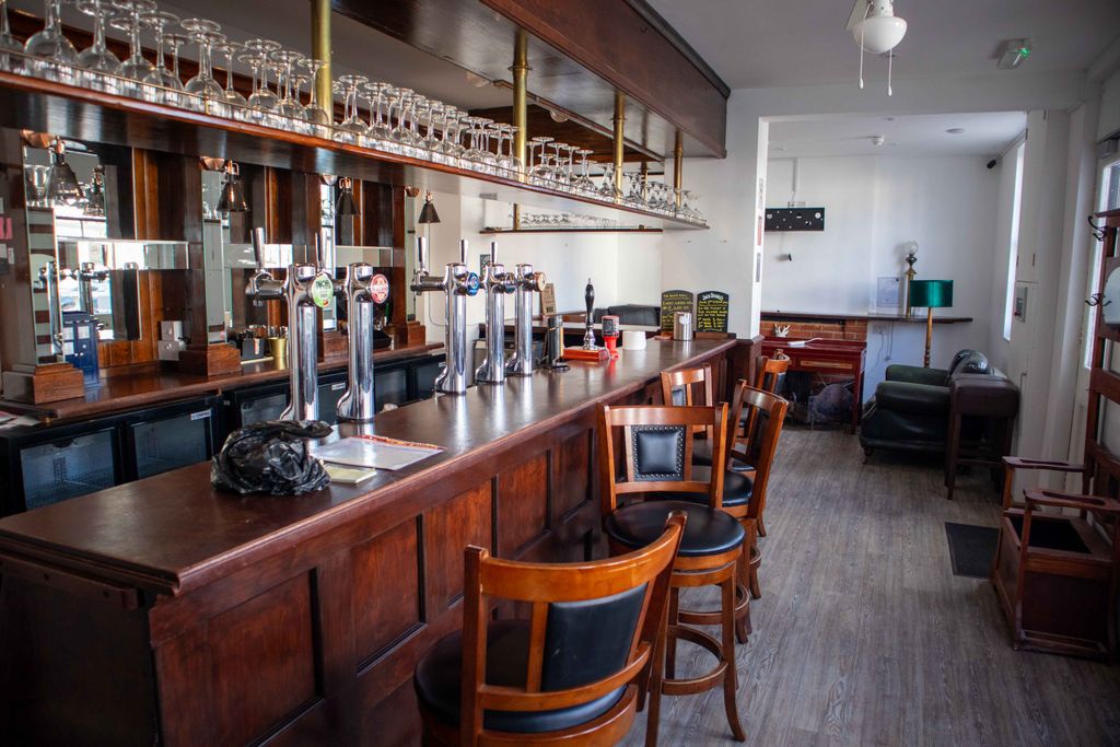 Property photo 2 of 7