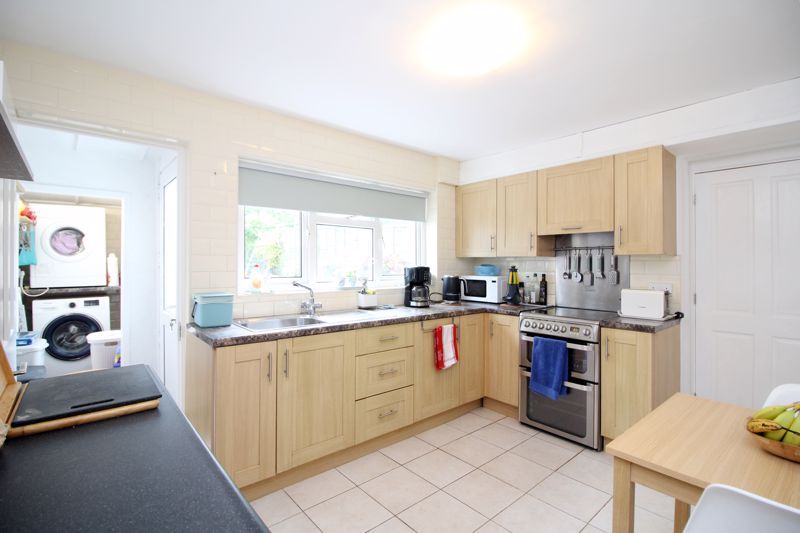 Additional image 4 of 2 bed flat for saleHeol Celyn, Church Village, Pontypridd CF38