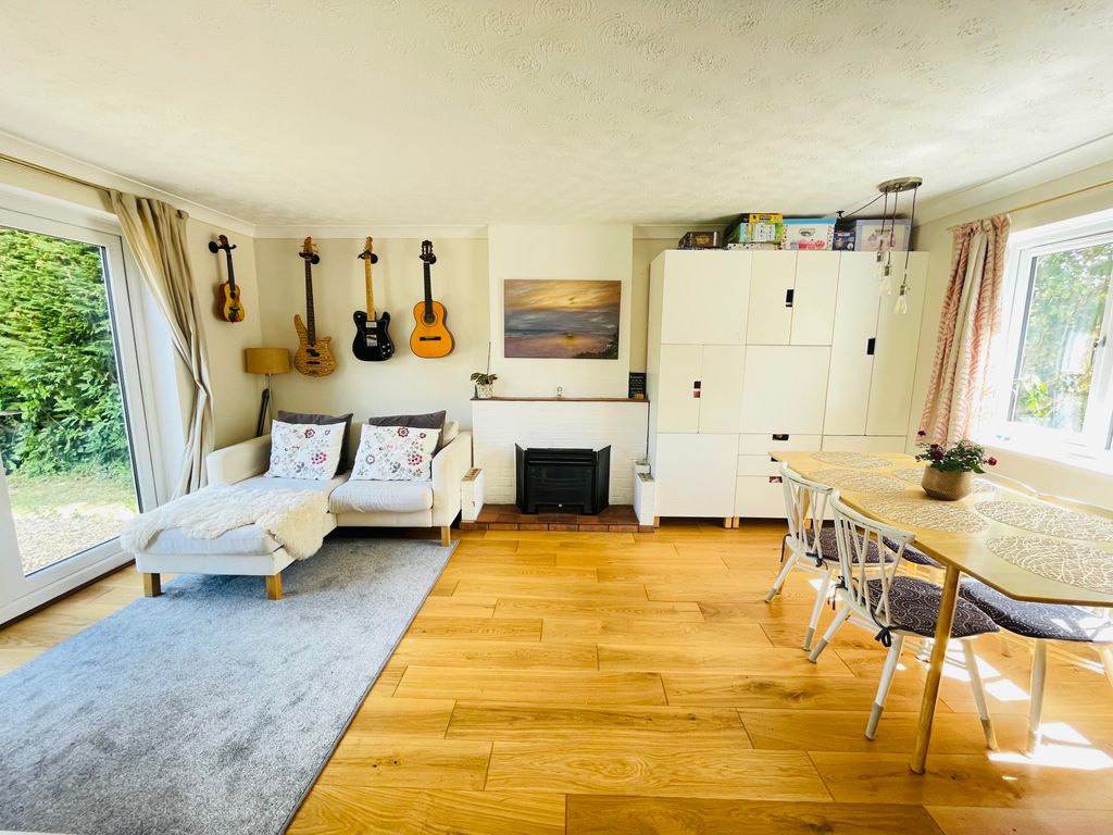 Property photo 3 of 15