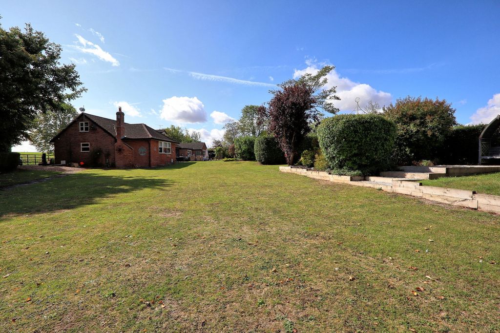 Property photo 1 of 57