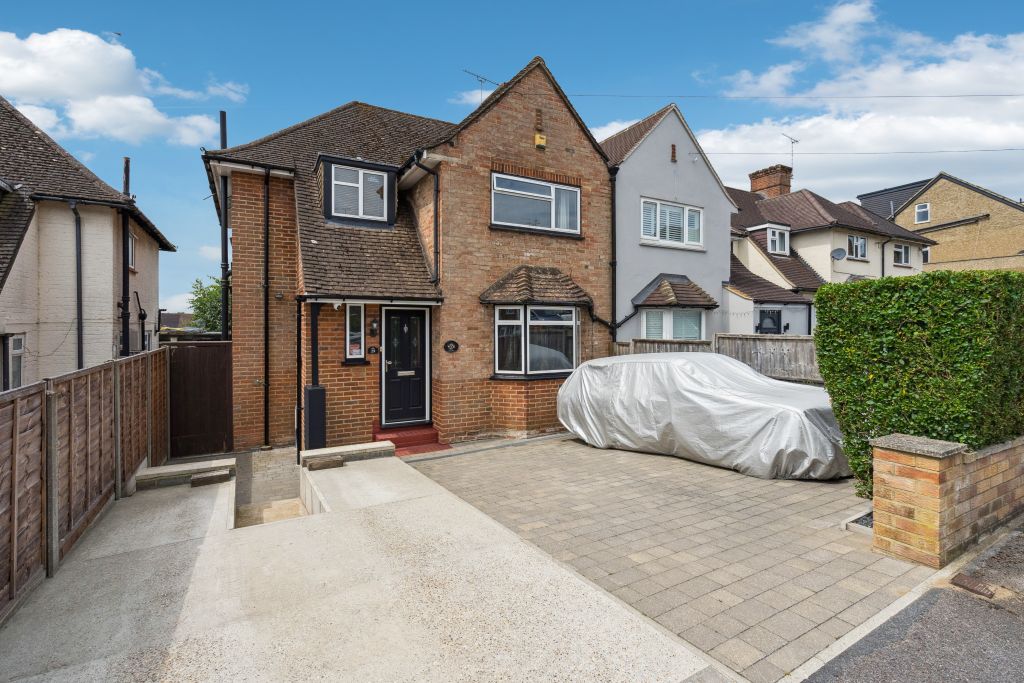 Property photo 1 of 12